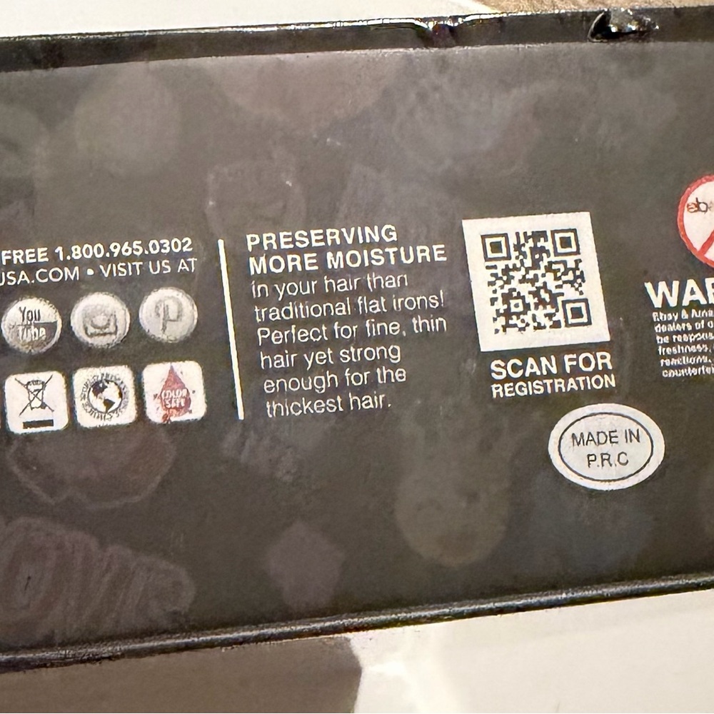Royale Hair Straightener with Emoji Design - Picture 7 of 9